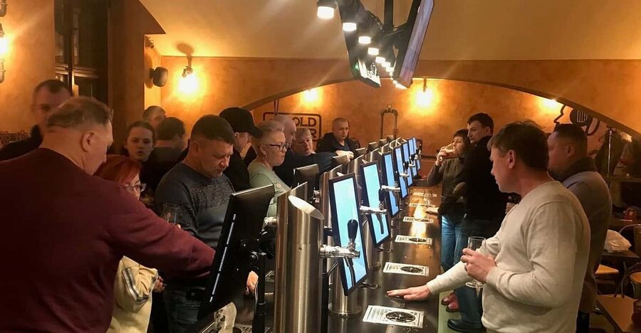 Prague: Self-Pour Czech Beer-Tasting Experience - Price and what the 14-tap credit really buys you