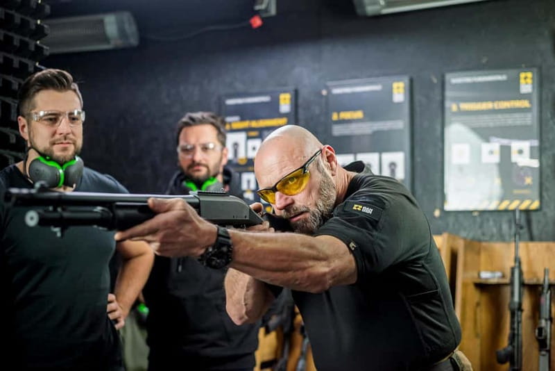 Prague: Shooting Range Experience with up to 10 Guns - The 2-hour rhythm: from handling basics to lanes with multiple guns