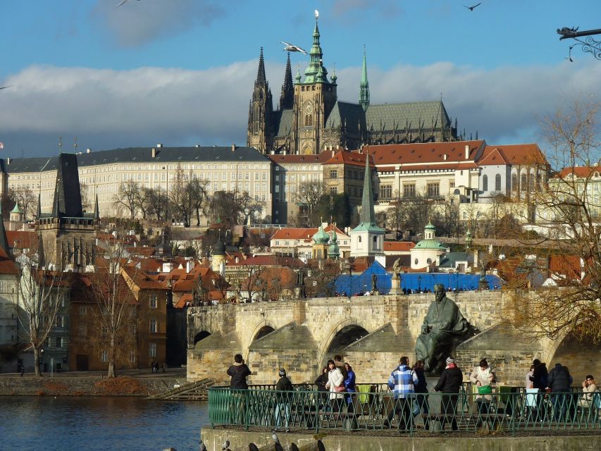 Prague Sightseeing Tour with Lunch - Prague Castle complex: the power story you will actually understand