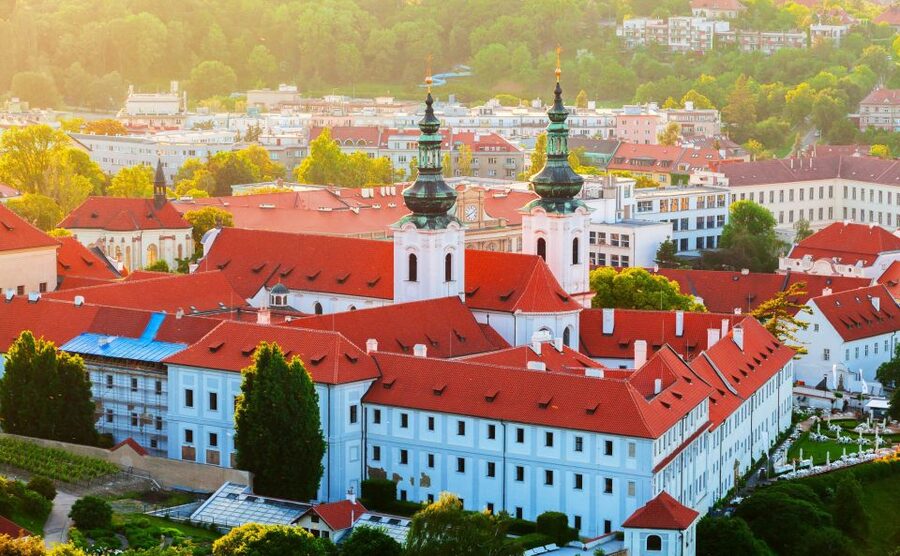 Prague: Skip-the-line Strahov Monastery and Library Tour - Basilica of the Assumption of Our Lady: a Baroque finish with atmosphere