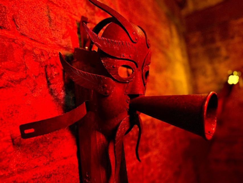 Prague: Story of Prague Immersive Museum Experience - The self-guided app and headsets: how to keep it smooth