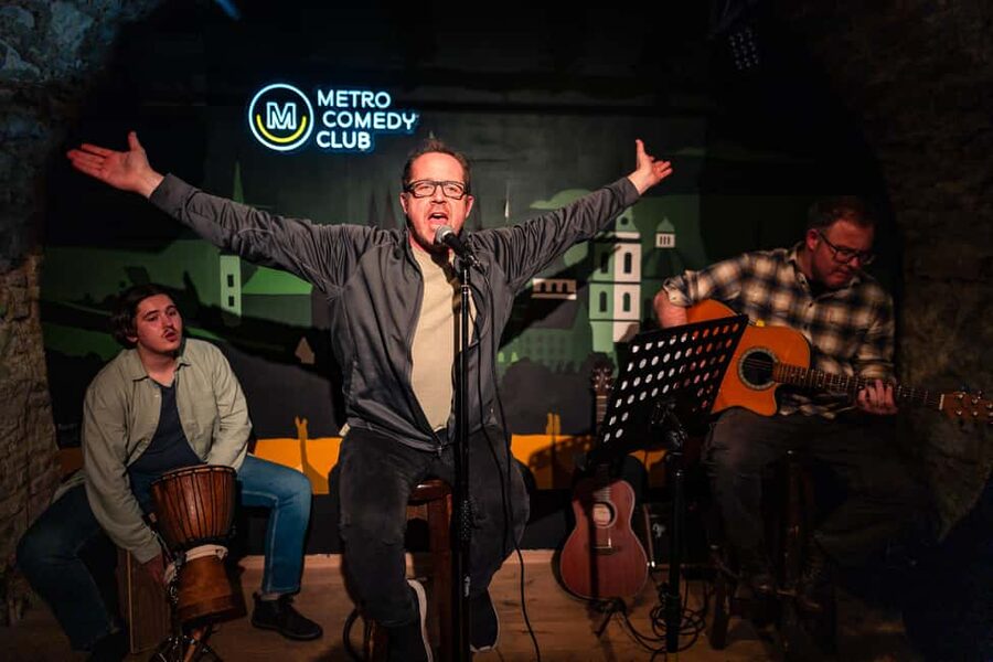 Prague: Sunday Live Music & Stand-Up Comedy Night in English - Comedy Jam at Metro Comedy Club: a smart way to spend a Sunday in Prague 1