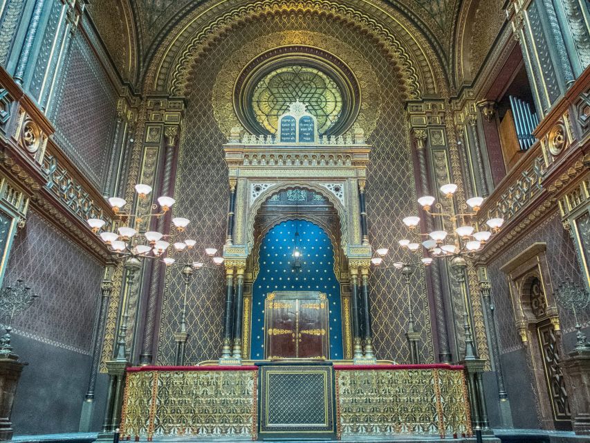 Prague Synagogues and Jewish Quarter Private Walking Tour - Price and what you are really paying for ($175.24 per person)
