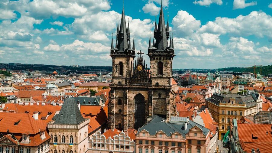 Prague: Top Sights and Historic Center Introduction Tour - Why this 3-Hour Old Town Walk Works on a First Prague Day