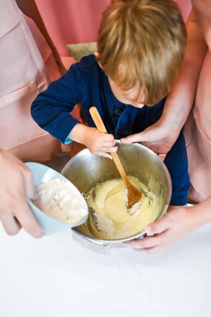 Prague: Traditional Czech Christmas Cookie Baking Class - Drinks, rest time, and the surprisingly useful ball pits