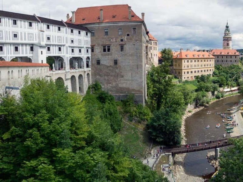 Prague: Transfer to Vienna via fabulous Cesky Krumlov - From Český Krumlov to Vienna: your day ends with a hotel drop