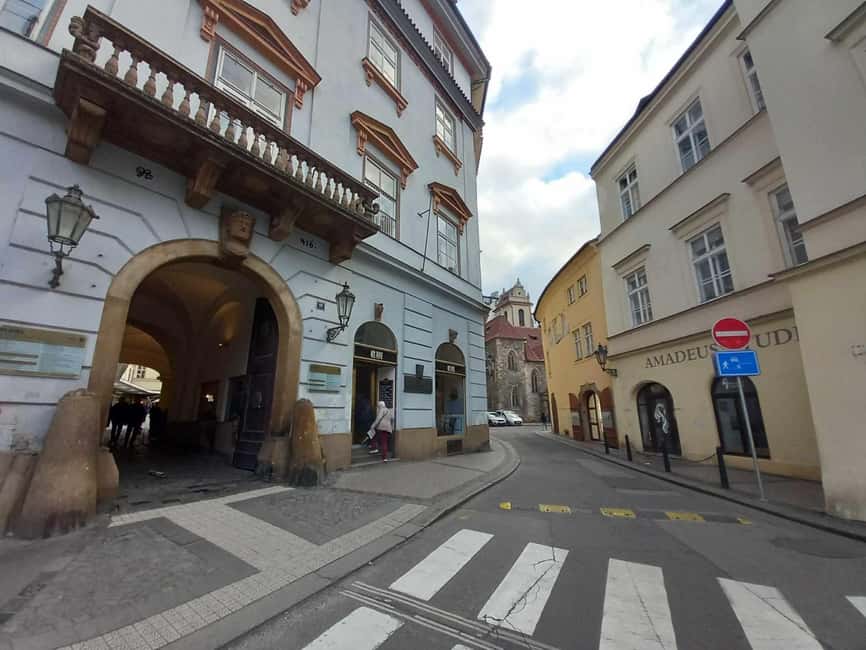 Prague: Unique Walking Tour with a Local Historian - Franciscan garden and a medieval church break from the noise