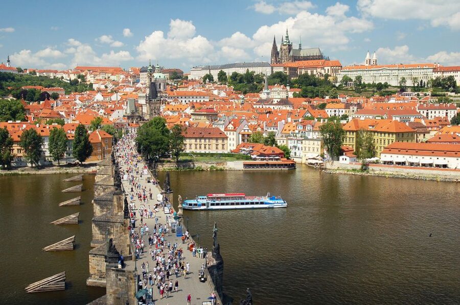 Prague: Vintage Car Ride and Walking Tour - Key Highlights You Will Notice Right Away