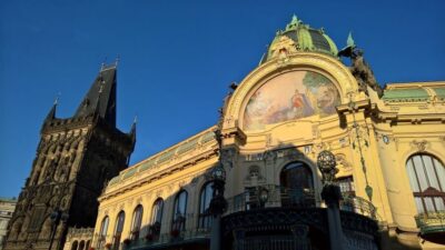 Vintage Car Ride and Walking Tour
