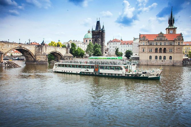 Prague Vltava River Lunch Cruise - Prague’s concert hall and major stage: architecture you can spot fast