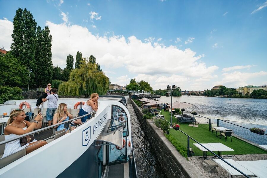 Prague: Vltava River Lunch Cruise in an Open-Top Glass Boat - The 2-hour Vltava route: what you will see and why it works