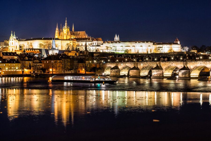Prague: Vltava River Night Cruise with Buffet - Live music and deck atmosphere: how the evening really feels