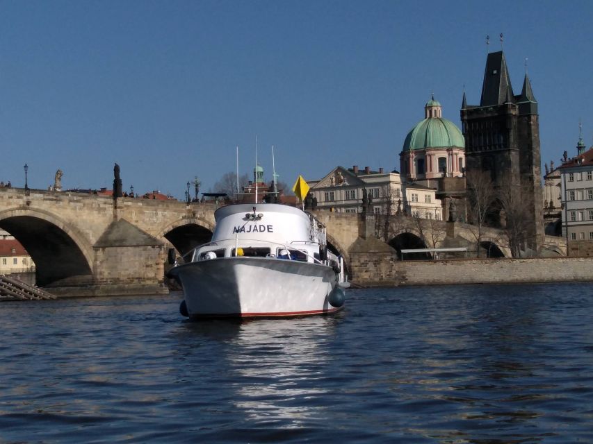 Prague: Vltava River Private Boat Party with Drinks - The service style: what you can ask for in real time