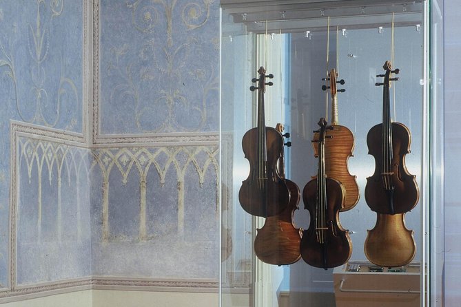 Prague Walking Tour Following in Mozart's Footsteps - Estates Theatre: Don Giovanni Premieres and Why a Short Stop Still Matters
