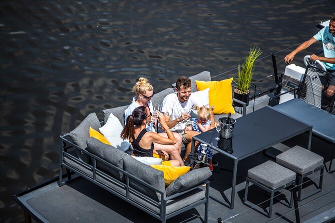Prague YachtBoat CLASSIC cruise with Unlimited Beer or Prosecco - Key things that make this YachtBoat Classic cruise worth your attention