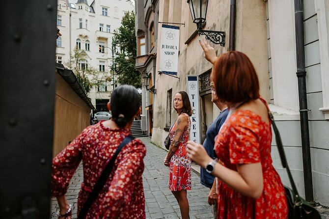PRIVATE: 3h Stories of Prague Jewish Quarter Tour, drink included - Comfort details that actually change your day