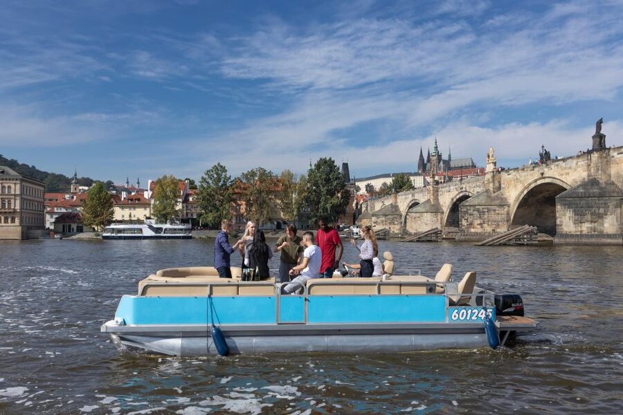Private Boat Cruise With Unlimited Prosecco - Route highlights: Charles Bridge, the National Theatre, and Kampa Island from the water