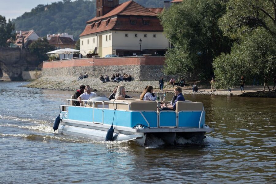 Private Boat Cruise With Unlimited Prosecco - Who this cruise is best for (and who should skip it)
