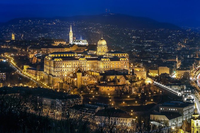 Private Car Transfer from Prague to Budapest with 2 Hour Stop - Vehicles, luggage room, and comfort for a stress-free border crossing day