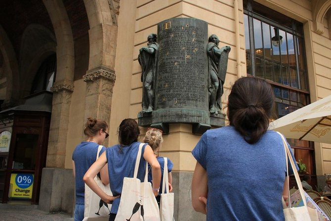 Private city discovery tour - A Historical Treasure Hunt - The historical character twist, and why it keeps you engaged