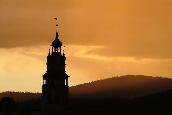 Private evening tour Cesky Krumlov Old Town and Castle area - Why Cesky Krumlov’s evening route is the right kind of start