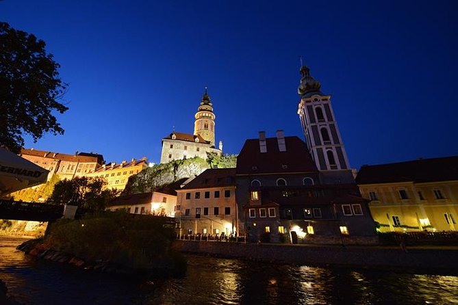 Private evening tour Cesky Krumlov Old Town and Castle area - Meeting at náměstí Svornosti, then easing into the Castle hill