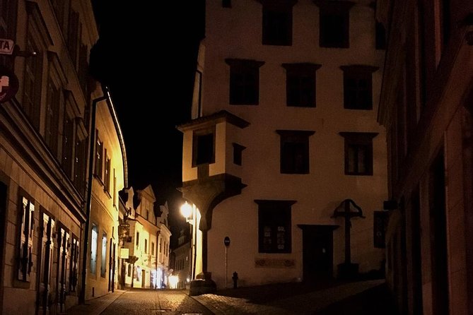 Private evening tour Cesky Krumlov Old Town and Castle area - Stop 3: Church of St. Vitus, the balance of Gothic and Baroque