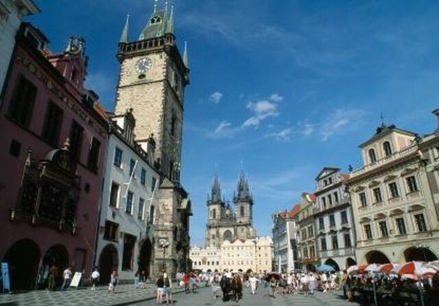 Private Photoshoot Tour in Prague - Key things that make this Prague photoshoot worth your time