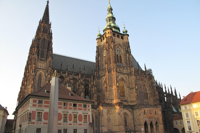 Private Prague Castle Tour with a Czech Guide, meet up at hotel - Why a private Prague Castle tour beats self-guided wandering