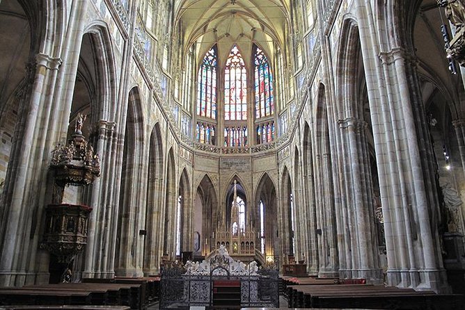 Private Prague Castle Tour with a Czech Guide, meet up at hotel - Hotel pickup and getting to the castle the easy way