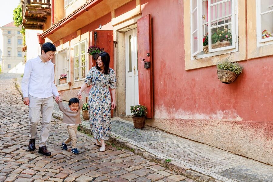 Private Prague Sunrise Photoshoot + Walking Tour - Who this suits best, and who might want something else