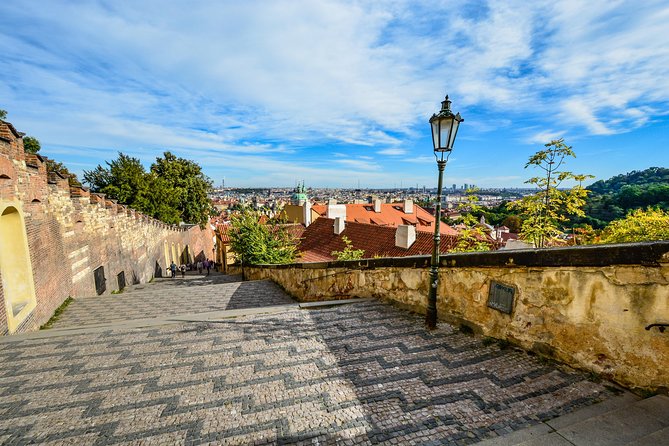 Private Prague walking tour & Karlstejn castle trip from Prague - What the included countryside lunch does for your day