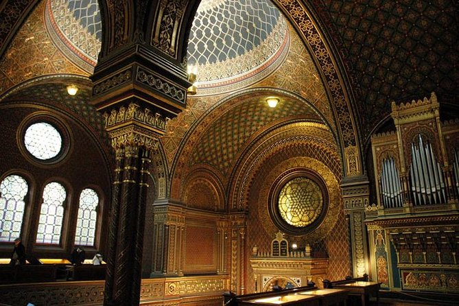 Private Stories of Jewish Prague Walking Tour - Pinkas Synagogue and the Shoah Commemoration You Will Remember