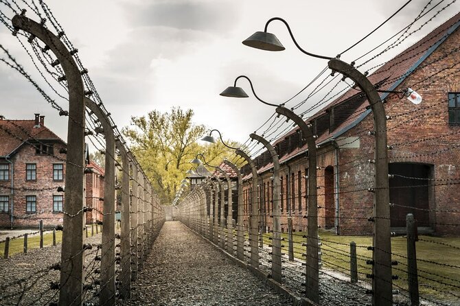 Private Tour to Auschwitz from Prague - Quick hits before you go