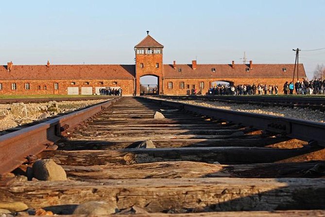 Private Tour to Auschwitz from Prague - Return to Prague: reflection time after the visit