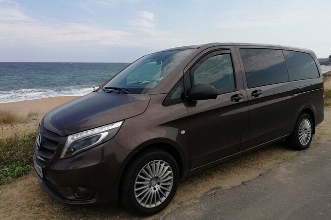 Private Transfer from Prague Airport to Prague City Hotels 1 - 7 pax - How This Private Prague Airport Transfer Works in Real Life