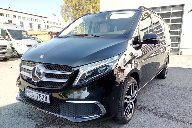Private Transfer from Prague Airport to Prague City Hotels 1 - 7 pax - Inside the Vehicle: A/C, WiFi, and Comfort With Bags