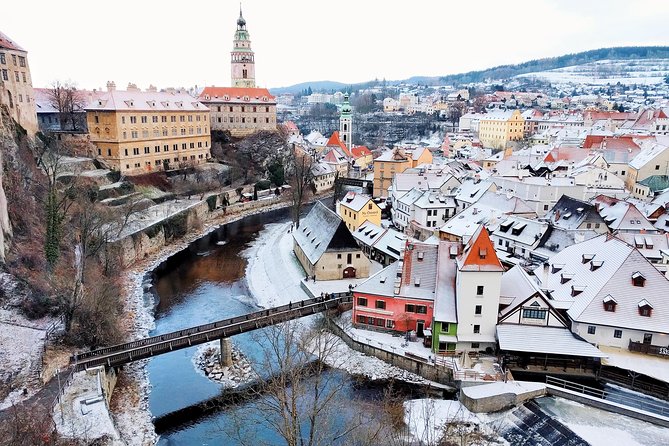 Private transfer in a Sanitized Car Prague to Vienna with 2h stop Cesky Krumlov - Why this Prague to Vienna transfer feels easier than train travel