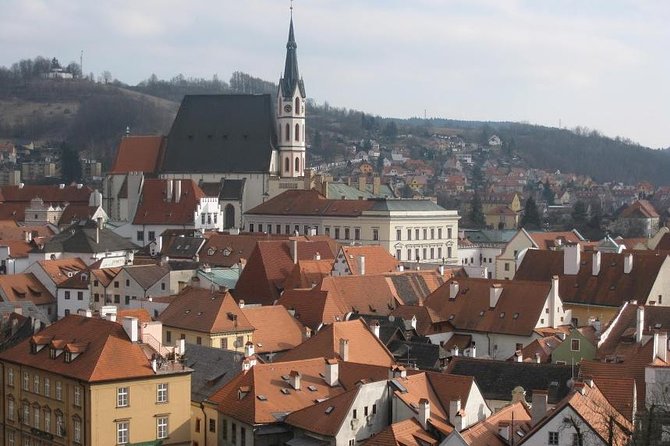Private transfer in a Sanitized Car Prague to Vienna with 2h stop Cesky Krumlov - Getting picked up in Prague without the station hassle