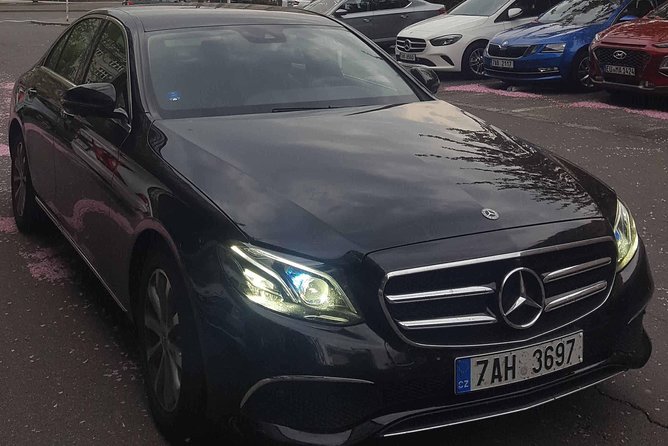 Private transfer Prague to Budapest with 2h stop in Bratislava - Budapest arrival: what the end of the day looks like