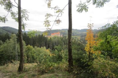 PUNKVA CAVES, ABYSS and PERNSTEJN CASTLE =only from Apr to Sep