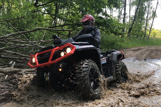 Quad ride adventure Prague - On the Can-Am Outlander 650XT: power, agility, and learning the lines