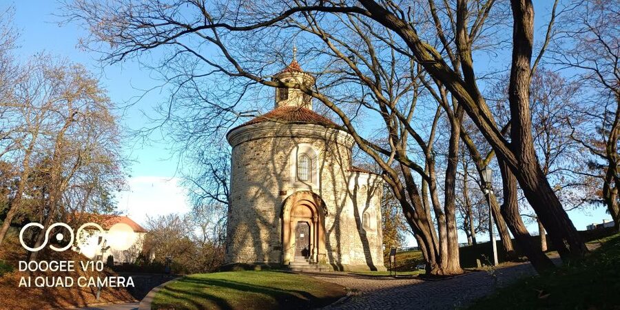Real life in Prague - Easy Walk from Vysehrad to Vyton - Tip-based pricing, and how to judge value on a guide-led walk