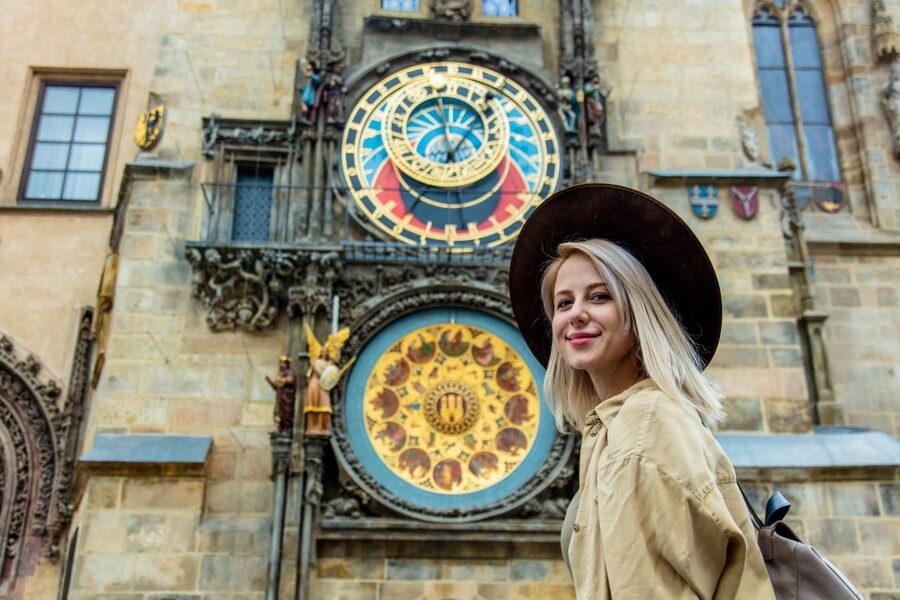 Romantic Photoshoot Experience for Couples in Prague - Price and Value: Is $197 Worth It for Up to 4 People?