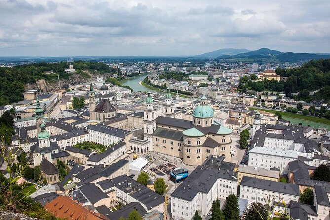 Salzburg Private Day Tour from Prague with transfers and guide - The 4-Hour Free Time in Salzburg: How to Use It Smart