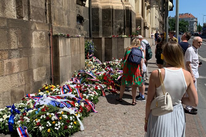 Second World War & Communism (Tip-based 3 hour tour) - Old Town Square and the Prague Uprising: how war’s end shaped the next system