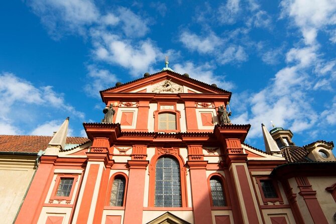 Self-Guided Audio Tour - Prague Castle District - Key things I’d clock before you go