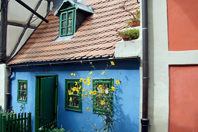 Self-Guided Audio Tour - Prague Castle District - Moving onward to St. George’s Basilica: architecture that changes the mood