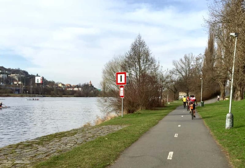 Self-Guided Bike Tour to Unetice Brewery - Pedal along the Vltava: villages, riverside rhythm, and a gentle move away from the city