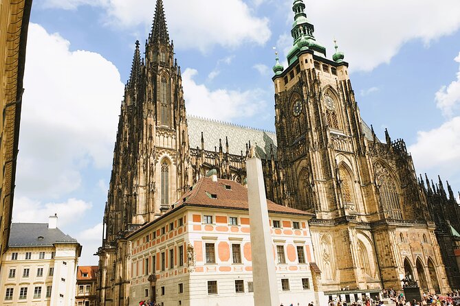 Skip the Line: Prague Castle Ticket and Introductory Overview - Practical route planning: how to move through the complex without wasting energy